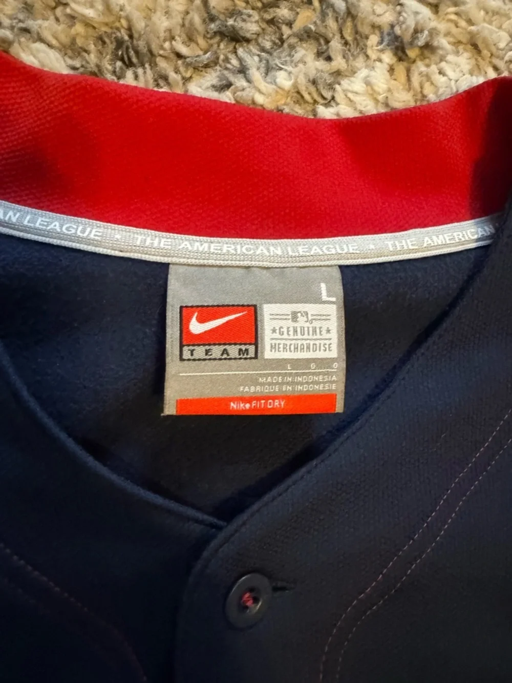 Cleveland Nike Navy and Red MLB Team Jersey Patch Detail - Picture 4 of 8